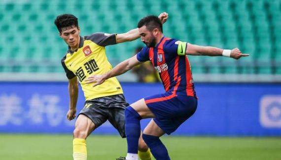 开云体育官网-【中超】高拉特2球艾克森传射 广州6比0屠杀青岛